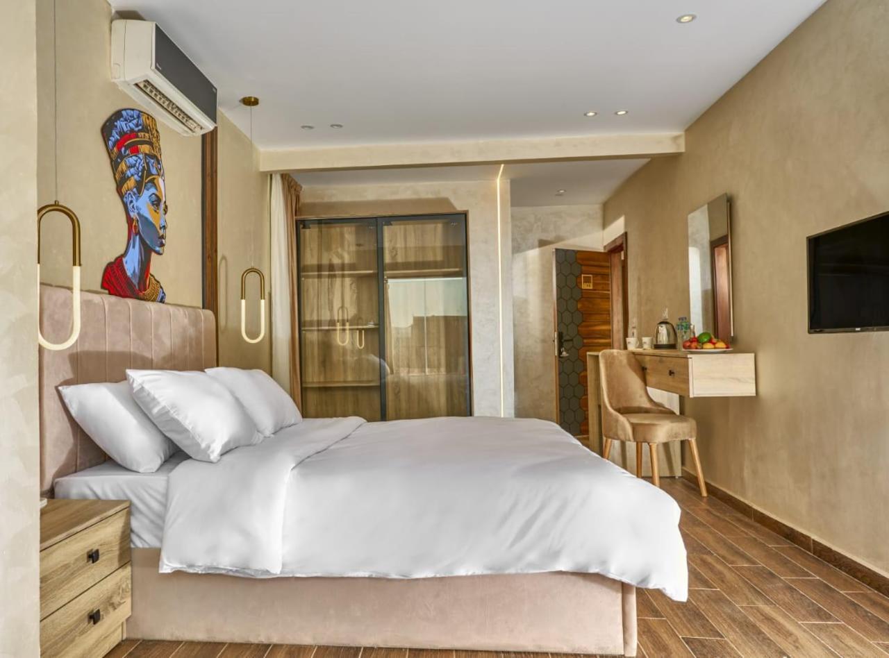 Hotel Queen Cleo With Jaccuzi And Pyramids View Cairo
